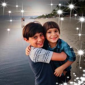 Meet your Posher, Robin